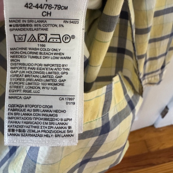 Men’s Plaid Button-up Shirt (Small) | Gap - BNWT - Picture 4 of 5